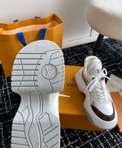 Louis Vuitton Womens LV Archlight 20 Platform Sneaker-10