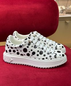 Louis Vuitton Womens LV x YK Time Out Sneaker 1AB9V6 White-4
