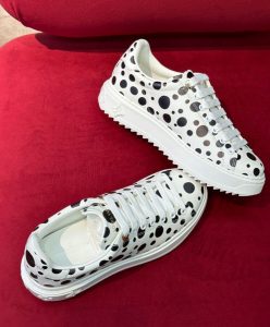 Louis Vuitton Womens LV x YK Time Out Sneaker 1AB9V6 White-5