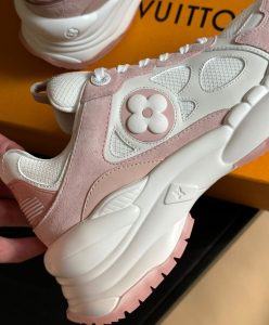 Louis Vuitton Womens Run 55 Sneaker 1ACGP4 1ACGQG 1AMI02-8