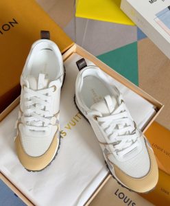 Louis Vuitton Womens Run Away Sneaker 1AAWFC Khaki-3