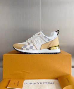 Louis Vuitton Womens Run Away Sneaker 1AAWFC Khaki-7