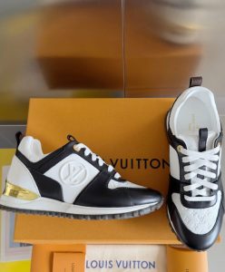 Louis Vuitton Womens Run Away Sneaker 1ABP7Q Black-4