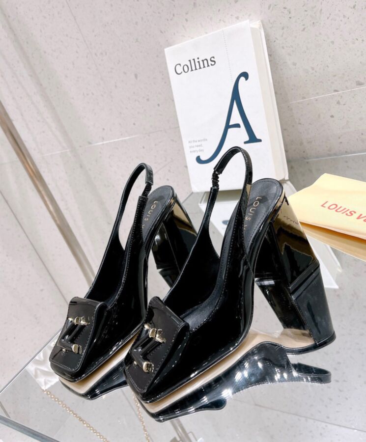 Louis Vuitton Womens Shake Slingback Pump-5