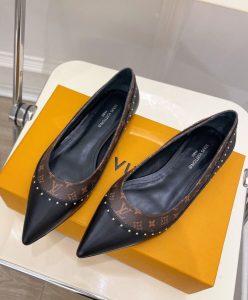 Louis Vuitton Womens Signature Flat Ballerina-4