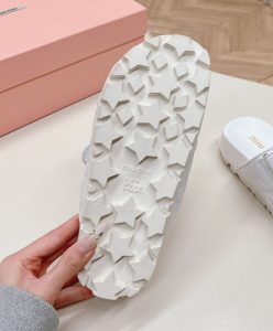 Miumiu Womens Matelasse Nappa Leather Slides White-10