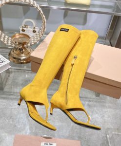 Miumiu Womens Suede Thong Boots Yellow-5