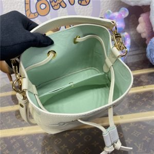 Neonoe BB M24048-9.jpg