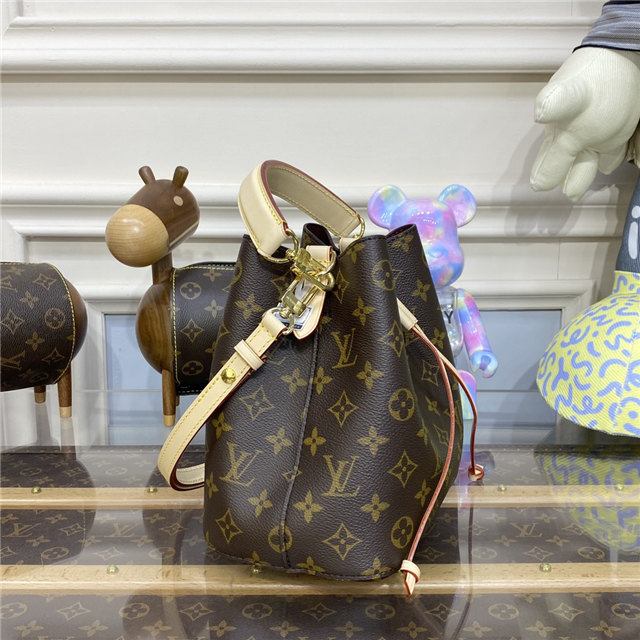 Neonoe BB M46581-2.jpg