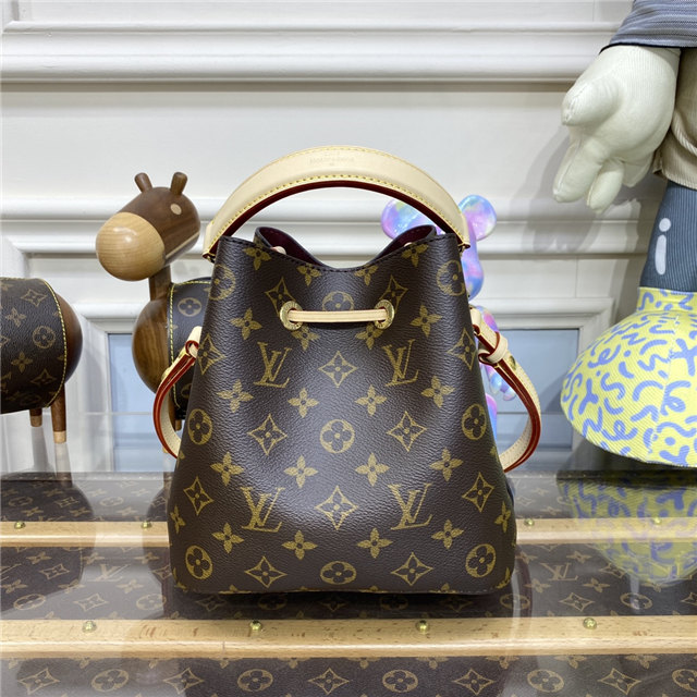 Neonoe BB M46581-3.jpg