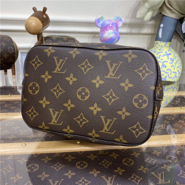 Neonoe BB M46581-5.jpg