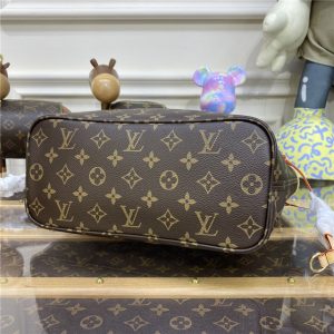 Neverfull PM Monogram Canvas M41245 Beige-4.jpg