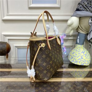 Neverfull PM Monogram Canvas M41245 Pivoine-2.jpg