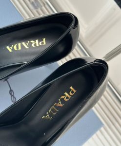 Prada Womens Brushed Leather Pumps 1I288N-8