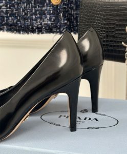 Prada Womens Brushed Leather Pumps 1I288N-9