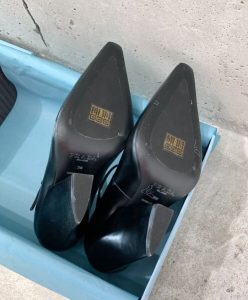 Prada Womens Brushed Leather Pumps Black-10