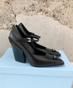 Prada Womens Brushed Leather Pumps Black-5