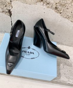 Prada Womens Brushed Leather Pumps Black-6