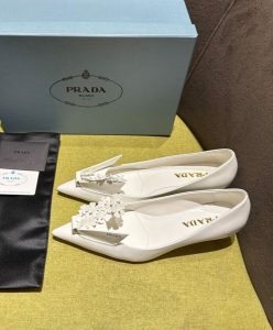Prada Womens Brushed Leather Pumps With Floral Appliques 1I300N-4