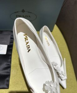 Prada Womens Brushed Leather Pumps With Floral Appliques 1I300N-8