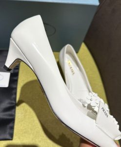 Prada Womens Brushed Leather Pumps With Floral Appliques 1I300N-9