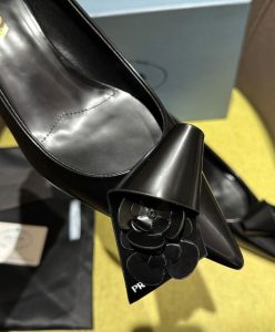 Prada Womens Brushed Leather Pumps With Floral Appliques 1I363N-7