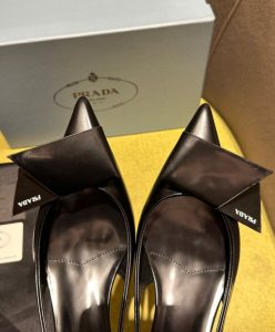 Prada Womens Brushed Leather Slingback Pumps 1I318N-6