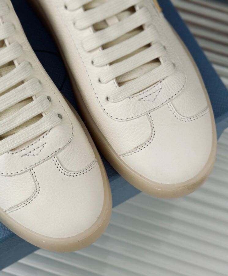 Prada Womens Leather Sneakers 2EE394-8