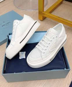 Prada Womens Macro Re-Nylon Recycled Nylon And Shiny Leather Sneakers-4