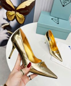 Prada Womens Metallic Leather Pumps Golden-4