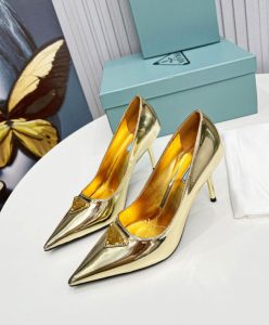 Prada Womens Metallic Leather Pumps Golden-5