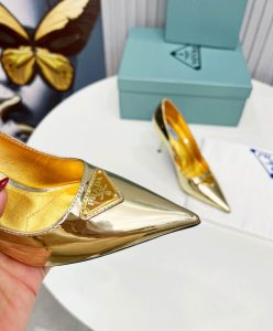 Prada Womens Metallic Leather Pumps Golden-9