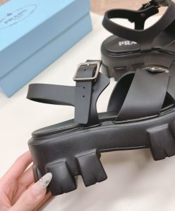Prada Womens Monolith Rubber Sandals 1X382N-8