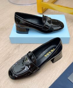 Prada Womens Patent Leather Loafers-10