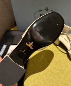 Prada Womens Patent Leather Pumps 1I352N-10