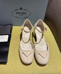 Prada Womens Patent Leather Pumps 1I352N-2
