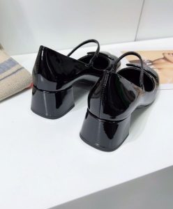 Prada Womens Patent Leather Pumps Black-9