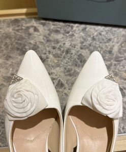 Prada Womens Patent-leather Slingback Pumps 1I174N White-6