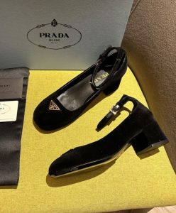 Prada Womens Velvet pumps 1I358N Black-5