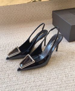 Saint Laurent Womens Avenue Slingback Pumps In Patent Leather Black-3
