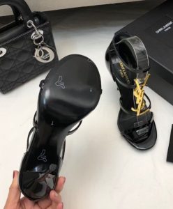 Saint Laurent Womens Cassandra Sandals In Patent Leather Black-10