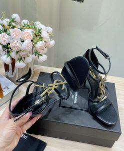 Saint Laurent Womens Cassandra Sandals In Smooth Leather Black-6