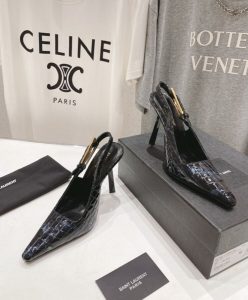 Saint Laurent Womens Lee Slingback Pumps In Crocodile-Embossed Leather Black-7