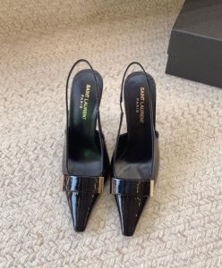 Saint Laurent Womens Madame Slingback Pumps In Patent Leather Black-2