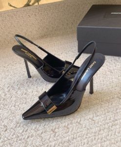 Saint Laurent Womens Madame Slingback Pumps In Patent Leather Black-3