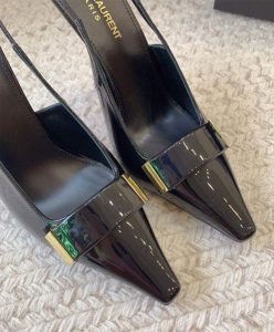 Saint Laurent Womens Madame Slingback Pumps In Patent Leather Black-6
