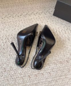 Saint Laurent Womens Madame Slingback Pumps In Patent Leather Black-9