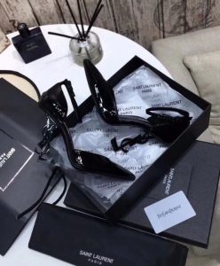 Saint Laurent Womens Opyum Dorsay Pumps In Patent Leather With Black Heel Black-9