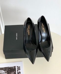 Saint Laurent Womens Opyum Pumps In Patent Leather With Gold-Tone Heel Black-2