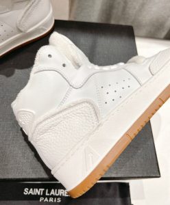 Saint Laurent Womens Sl80 Mid-Top Sneakers In Smooth And Grained Leather Cream-10